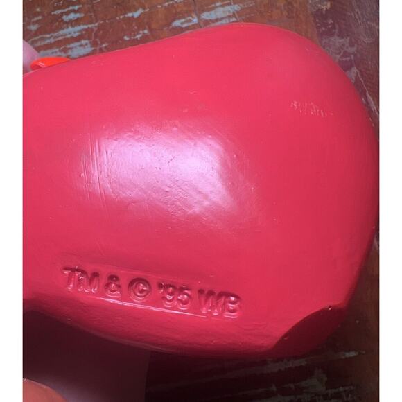 RARE Tasmanian Devil Taz Heartbreaker Figurine 1995 Warner Bros. Looney Tunes - Picture 6 of 9